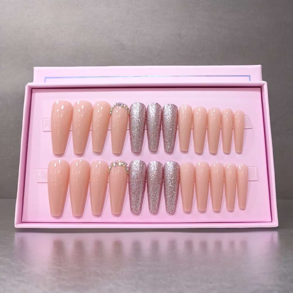O.TWO.O Nails