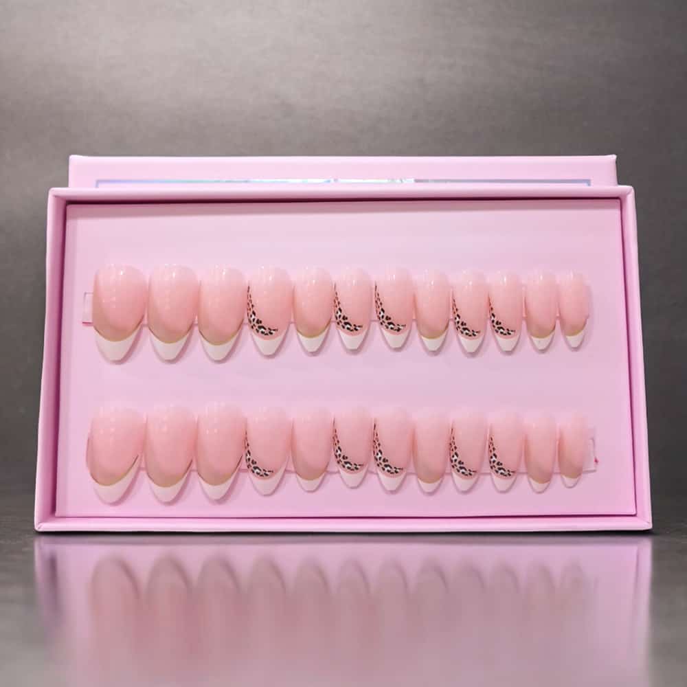 O.TWO.O Nails