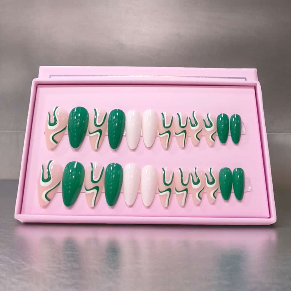 O.TWO.O Nails